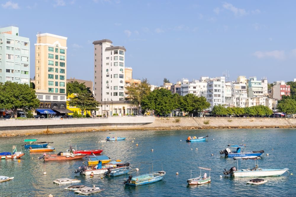 distance from florida to cuba by boat