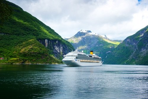 cruises that allow dogs