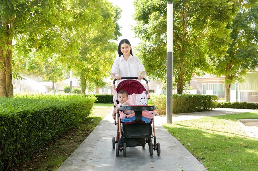 lightest double stroller